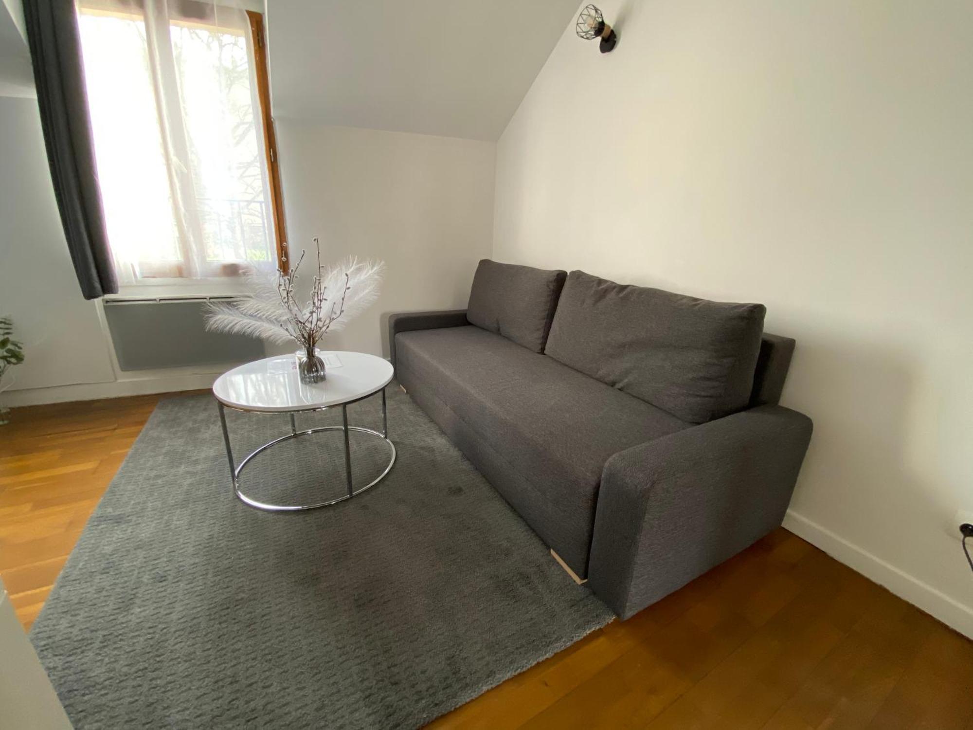 Duplex Minimaliste - 30 Min De Paris Lägenhet Saint-Ouen-l'Aumone Exteriör bild