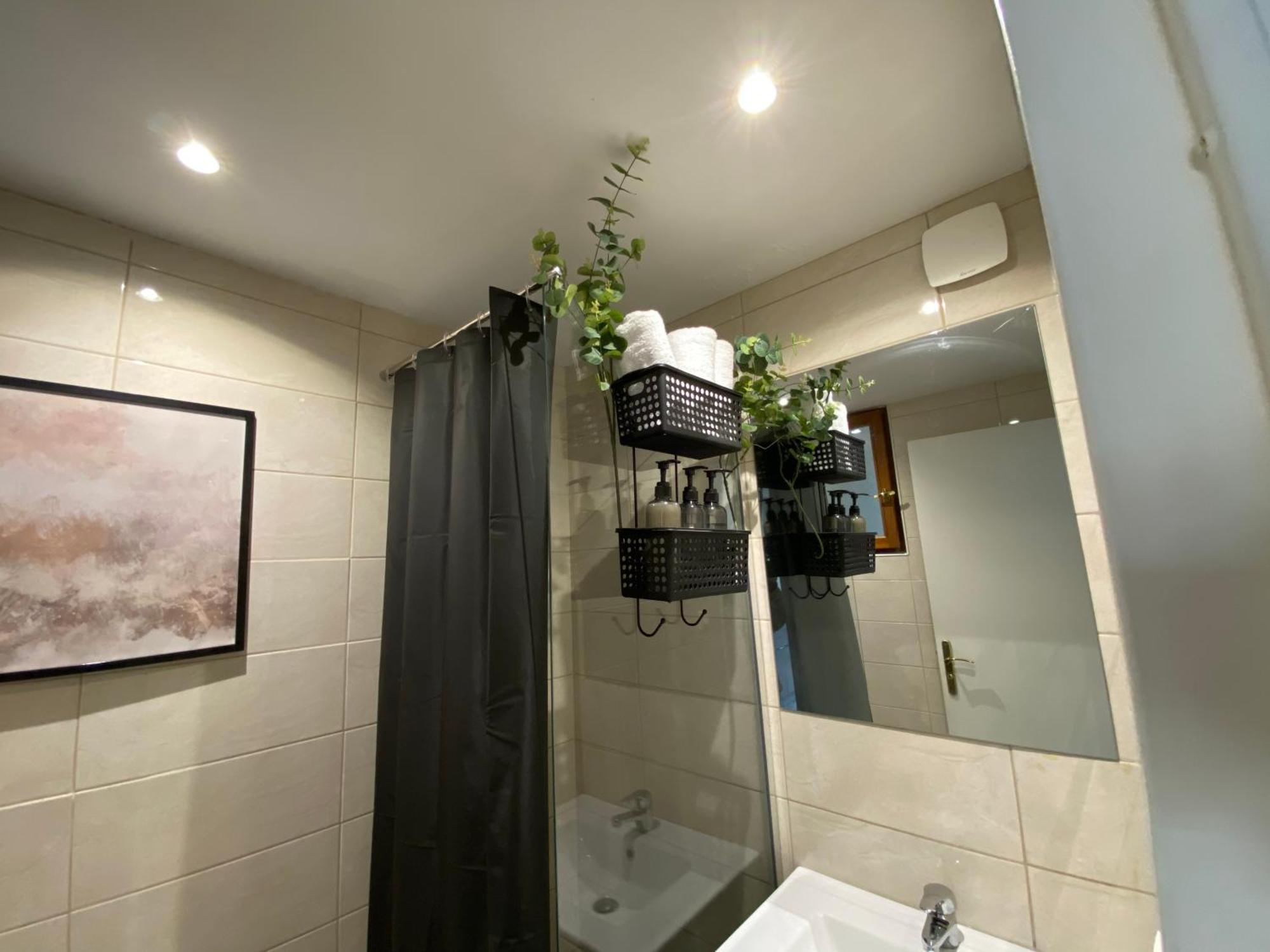 Duplex Minimaliste - 30 Min De Paris Lägenhet Saint-Ouen-l'Aumone Exteriör bild