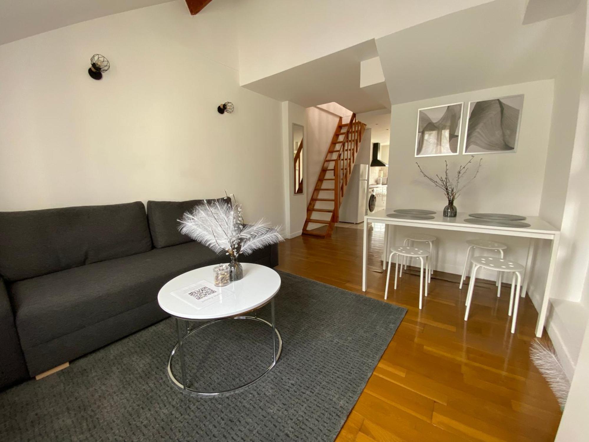 Duplex Minimaliste - 30 Min De Paris Lägenhet Saint-Ouen-l'Aumone Exteriör bild