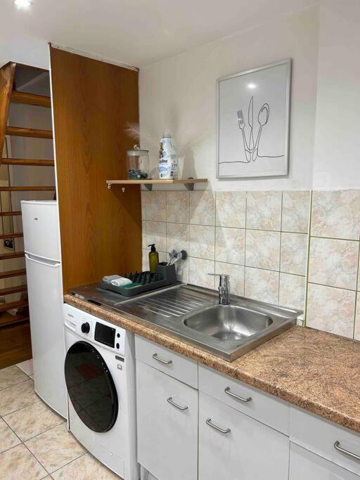 Duplex Minimaliste - 30 Min De Paris Lägenhet Saint-Ouen-l'Aumone Exteriör bild