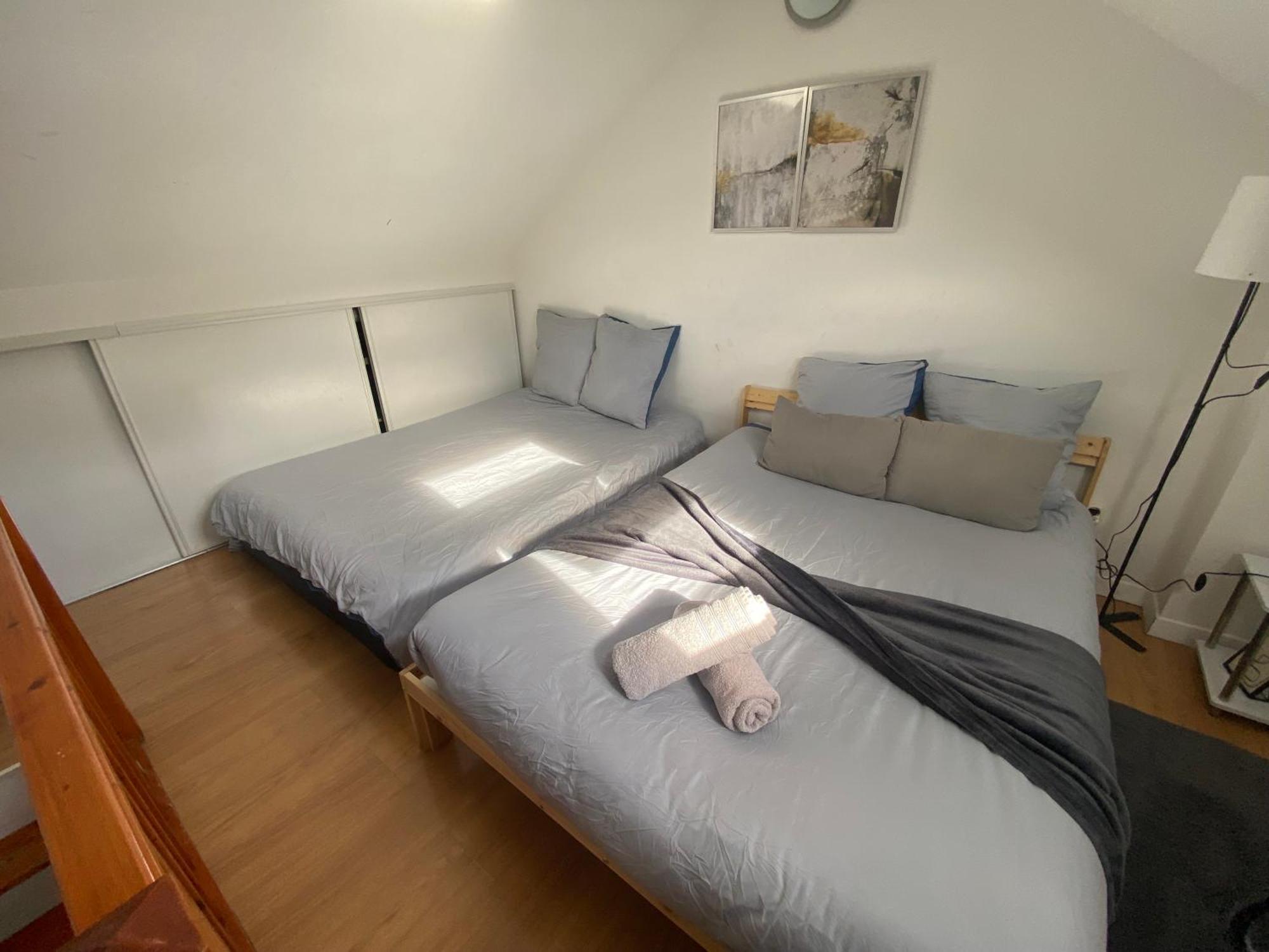 Duplex Minimaliste - 30 Min De Paris Lägenhet Saint-Ouen-l'Aumone Exteriör bild